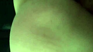 Amateur milf screams as pussy stretches wide with bottle insertion squirting!