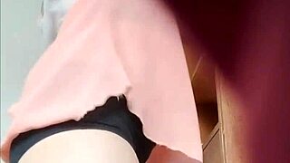 spying on sexy argentinian stepmom's hairy pussy outdoor