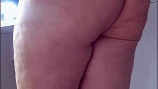 Madrasta's Micro Bikini Try-On Sparks Stepson's Wild Opinion!