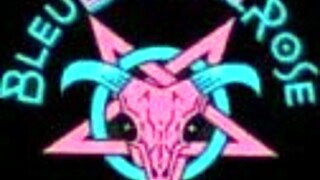 bleuberry's huge white ass shakes in heels while teasing big cock and squirting