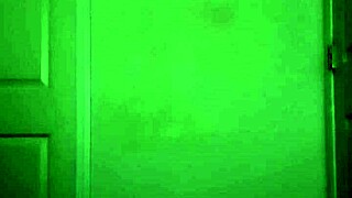 pausing my dance to explain favorite workout pose without glasses