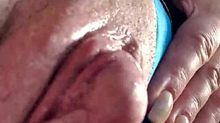 my muscular milf pussy drips juice over huge throbbing clit