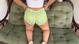 Stepmom's huge ass drives me crazy while sweeping in shorts