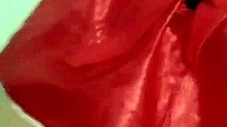 Gostosa rabuda mamãe noel takes creampie doggystyle POV!