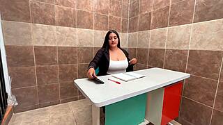 jefa milf tetona rides employee cock in office hard