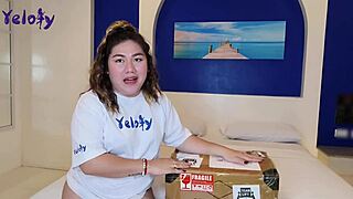 andrea's hairy big clit pussy licked by yeloly's hungry tongue